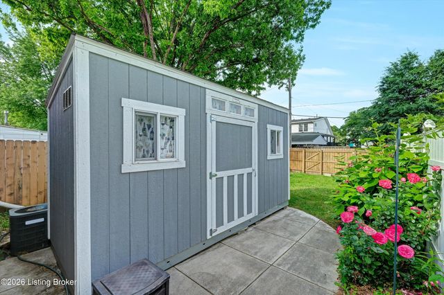 1108 Schiller Ave, Louisville, KY 40204