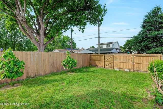 1108 Schiller Ave, Louisville, KY 40204