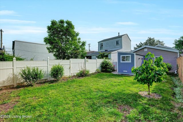 1108 Schiller Ave, Louisville, KY 40204