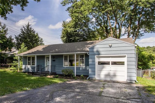 2006 Englewood Terrace, Independence, MO 64052