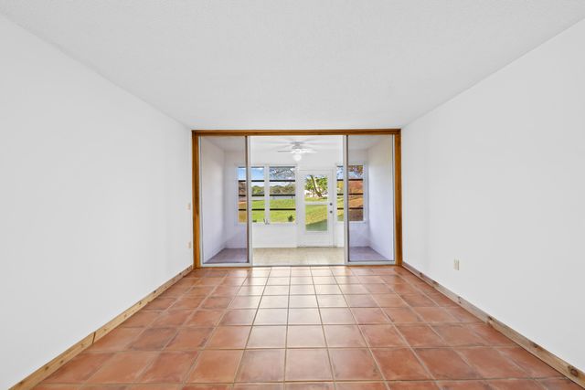 9480 Tangerine Place 102, Davie, FL 33324