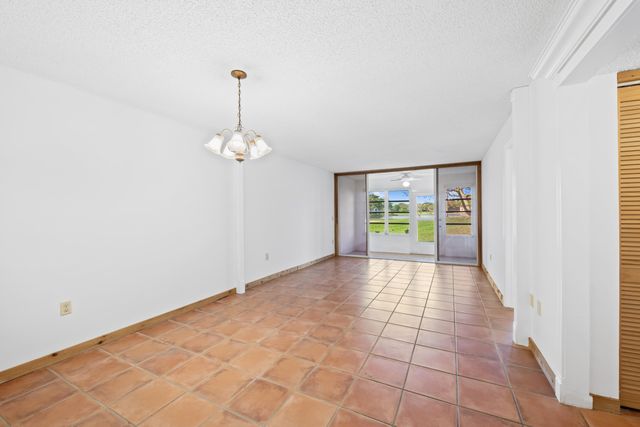 9480 Tangerine Place 102, Davie, FL 33324