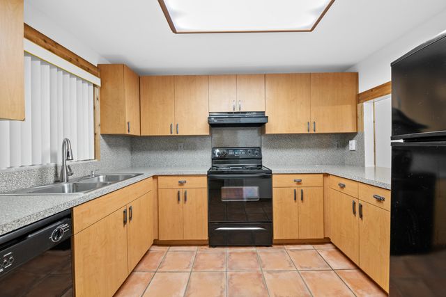 9480 Tangerine Place 102, Davie, FL 33324