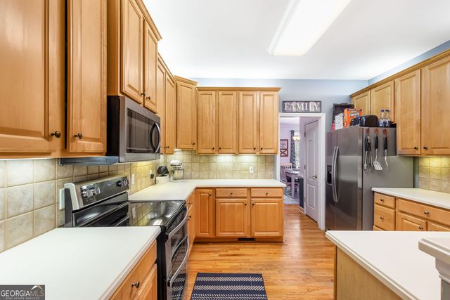 9201 Brixton Court, Douglasville, GA 30135