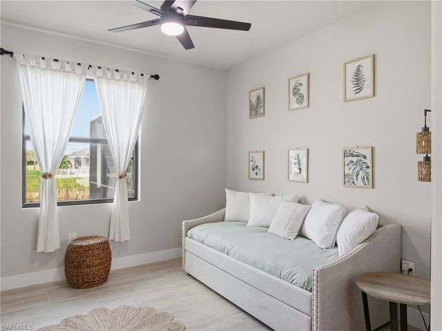 2233 SW 17th PL, Cape Coral, FL 33991