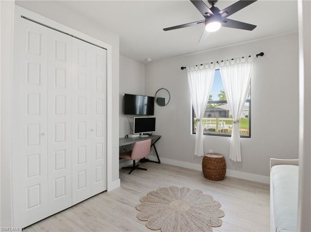 2233 SW 17th PL, Cape Coral, FL 33991