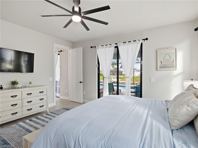 2233 SW 17th PL, Cape Coral, FL 33991