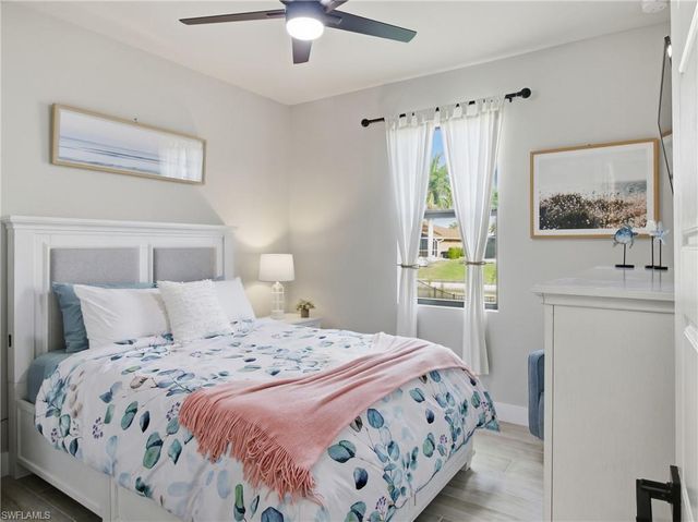 2233 SW 17th PL, Cape Coral, FL 33991