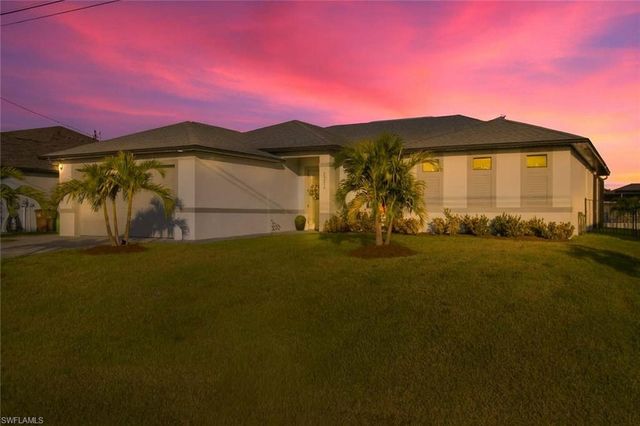 2233 SW 17th PL, Cape Coral, FL 33991