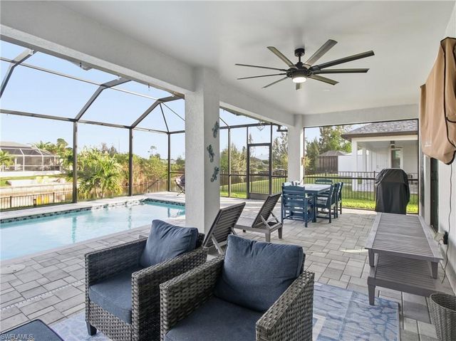 2233 SW 17th PL, Cape Coral, FL 33991