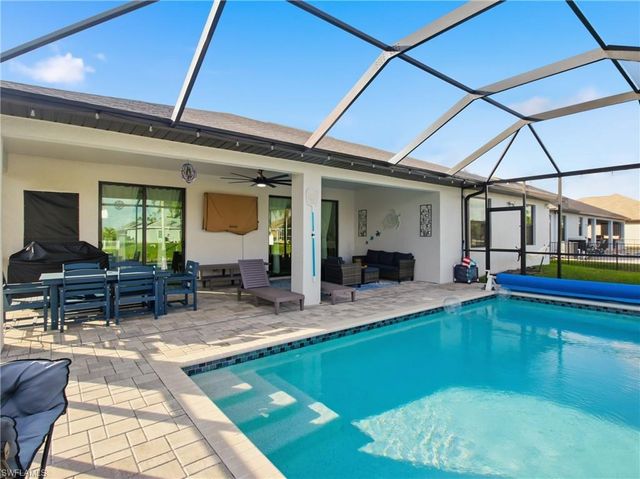 2233 SW 17th PL, Cape Coral, FL 33991