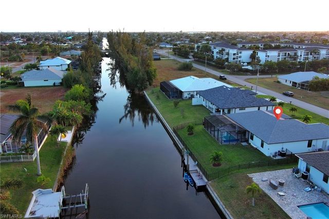 2233 SW 17th PL, Cape Coral, FL 33991