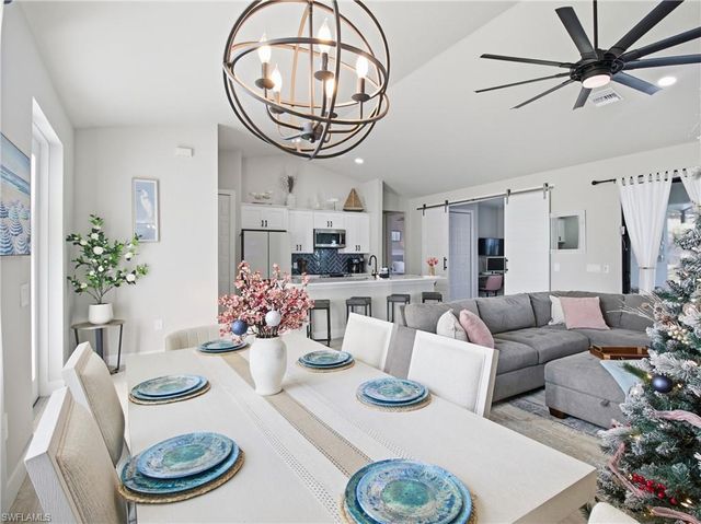 2233 SW 17th PL, Cape Coral, FL 33991