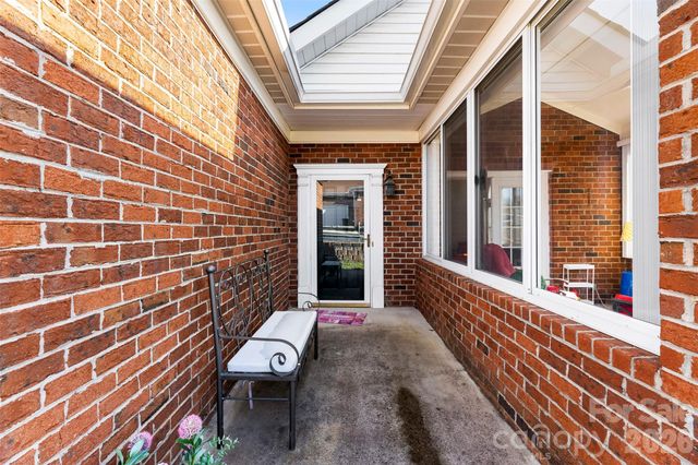 8445 Windsor Ridge Drive, Charlotte, NC 28277