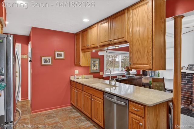 9343 Caprice Drive, Plymouth Charter Township, MI 48170