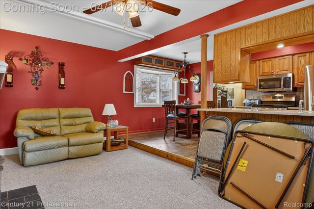 9343 Caprice Drive, Plymouth Charter Township, MI 48170