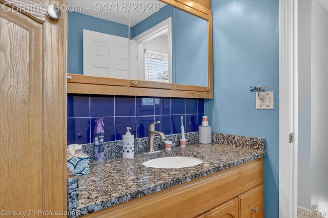 9343 Caprice Drive, Plymouth Charter Township, MI 48170