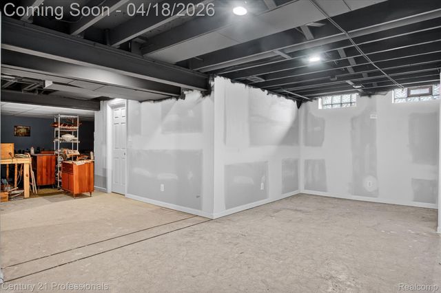 9343 Caprice Drive, Plymouth Charter Township, MI 48170