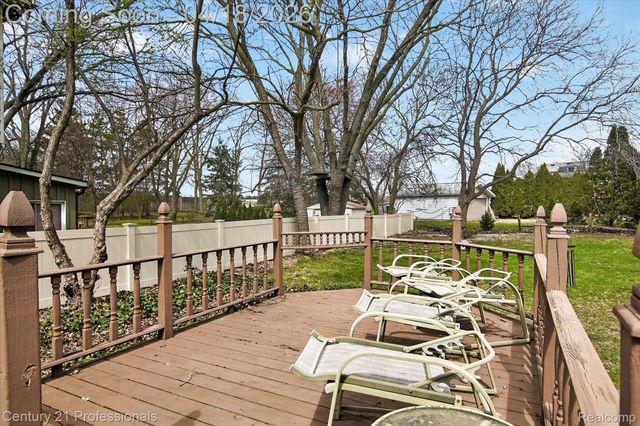 9343 Caprice Drive, Plymouth Charter Township, MI 48170