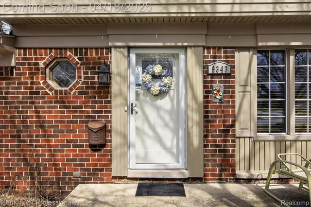9343 Caprice Drive, Plymouth Charter Township, MI 48170