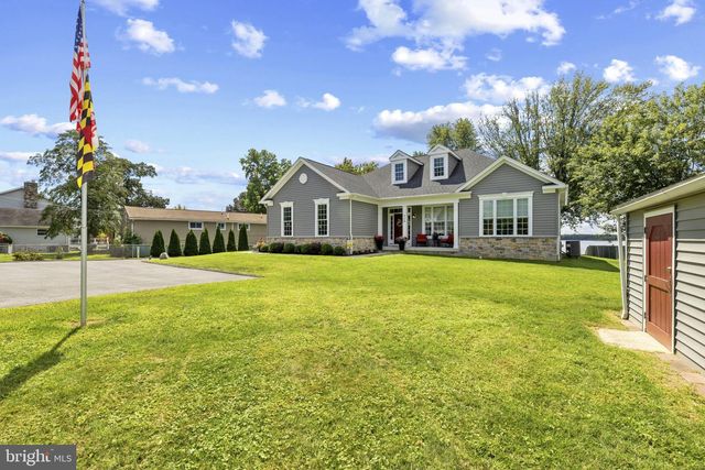 712 RIVERSIDE DR, Baltimore, MD 21221