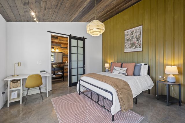 18025 Cascade Estates Drive, Bend, OR 97703