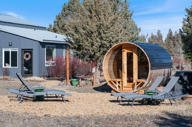 18025 Cascade Estates Drive, Bend, OR 97703