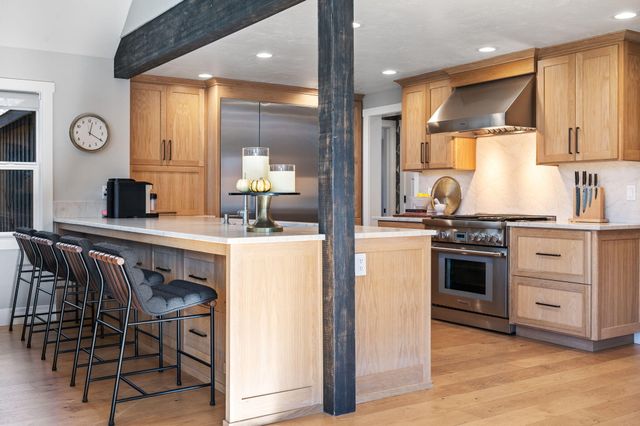 18025 Cascade Estates Drive, Bend, OR 97703