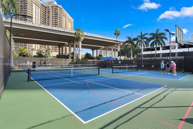 19101 NE 36th Court 807, Aventura, FL 33180