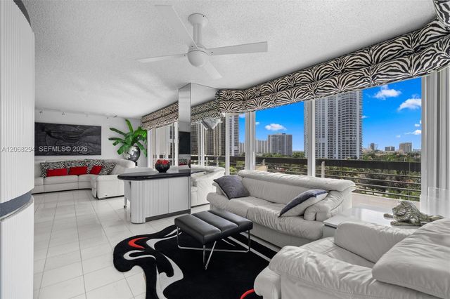19101 NE 36th Court 807, Aventura, FL 33180