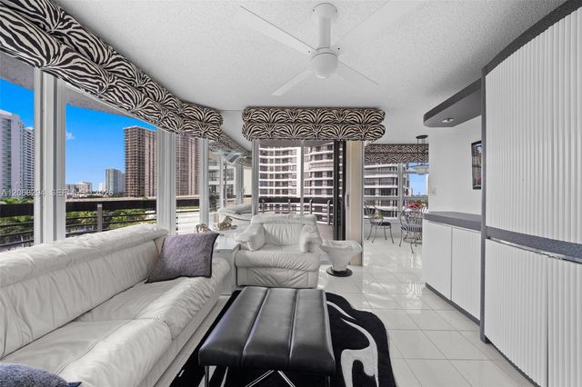 19101 NE 36th Court 807, Aventura, FL 33180