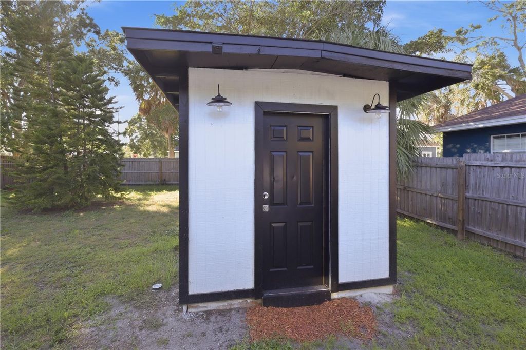 Image 27 of property listing at 7415 S OBRIEN STREET, Tampa, FL 33616