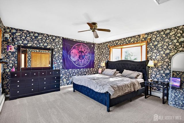 53 Hoffman Road, Monroe, NJ 08831