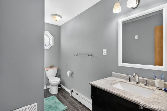 53 Hoffman Road, Monroe, NJ 08831