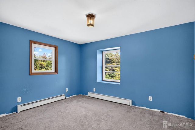 53 Hoffman Road, Monroe, NJ 08831