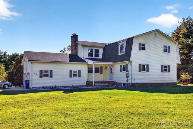 53 Hoffman Road, Monroe, NJ 08831