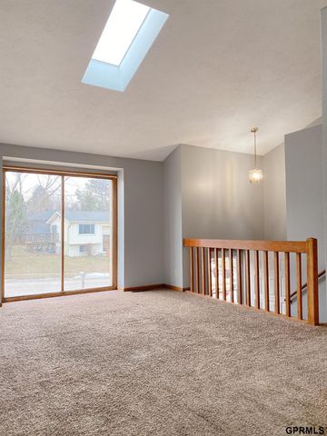 4723 N 129 Avenue, Omaha, NE 68164