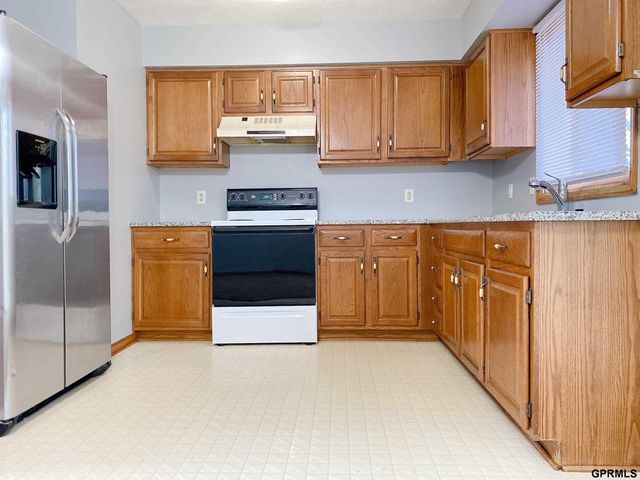 4723 N 129 Avenue, Omaha, NE 68164