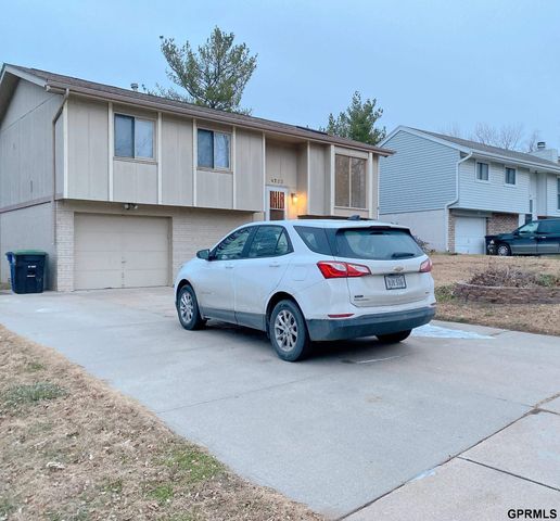 4723 N 129 Avenue, Omaha, NE 68164