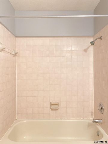 4723 N 129 Avenue, Omaha, NE 68164