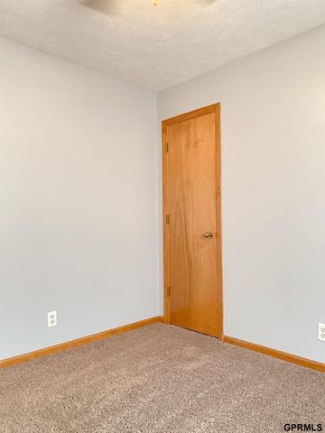 4723 N 129 Avenue, Omaha, NE 68164