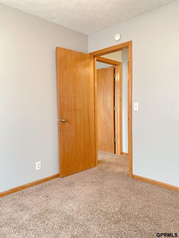 4723 N 129 Avenue, Omaha, NE 68164