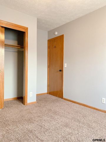 4723 N 129 Avenue, Omaha, NE 68164