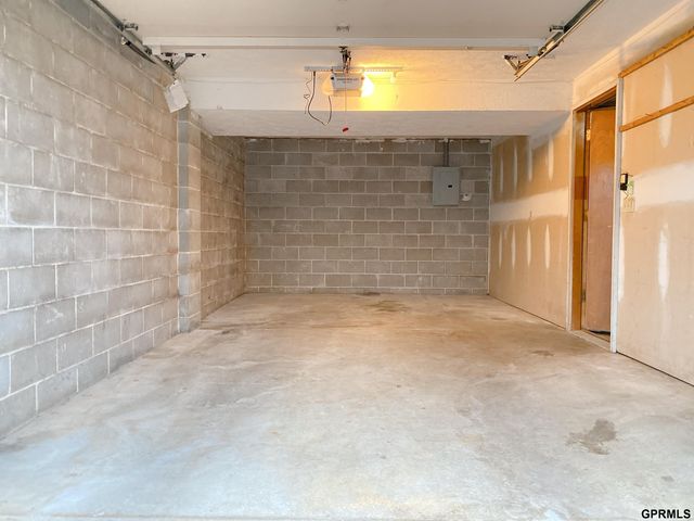 4723 N 129 Avenue, Omaha, NE 68164