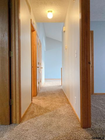 4723 N 129 Avenue, Omaha, NE 68164