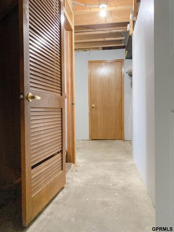 4723 N 129 Avenue, Omaha, NE 68164