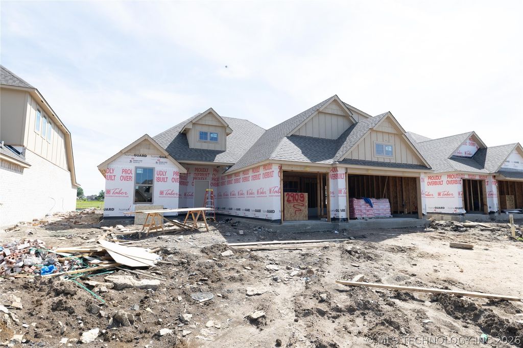 2909 E Northampton Street, Broken Arrow, OK 74014