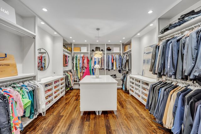 5947 Meadowcrest Drive, Dallas, TX 75230