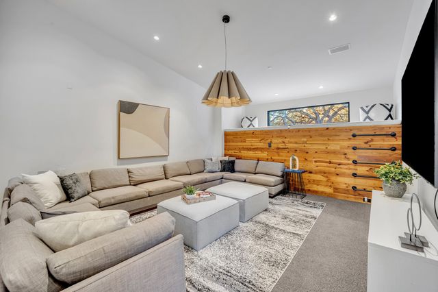 5947 Meadowcrest Drive, Dallas, TX 75230