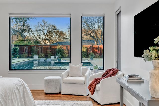 5947 Meadowcrest Drive, Dallas, TX 75230